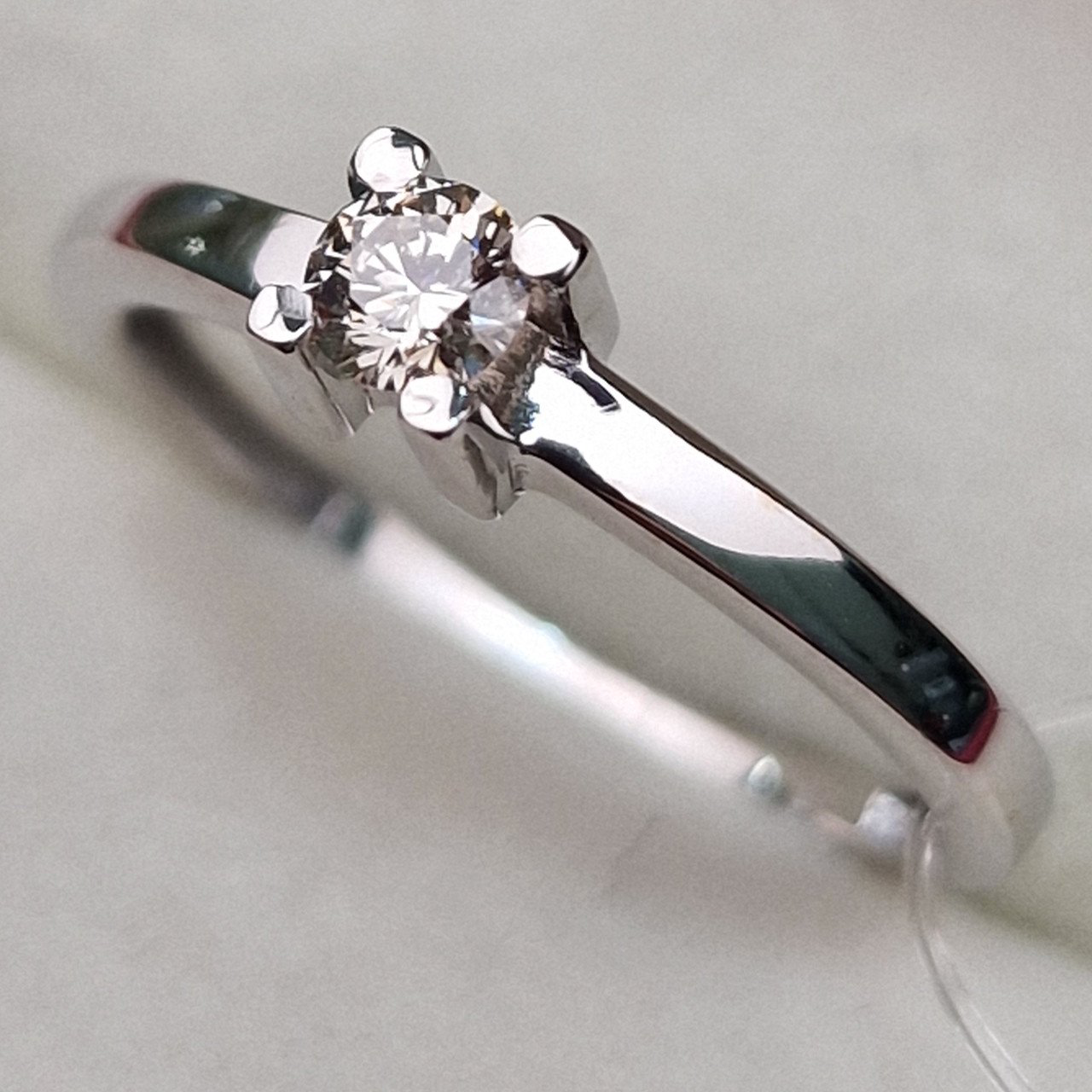 Кольцо Deimantas 99905063 16,5р 1,71гр 0,171ct. купить,NaN