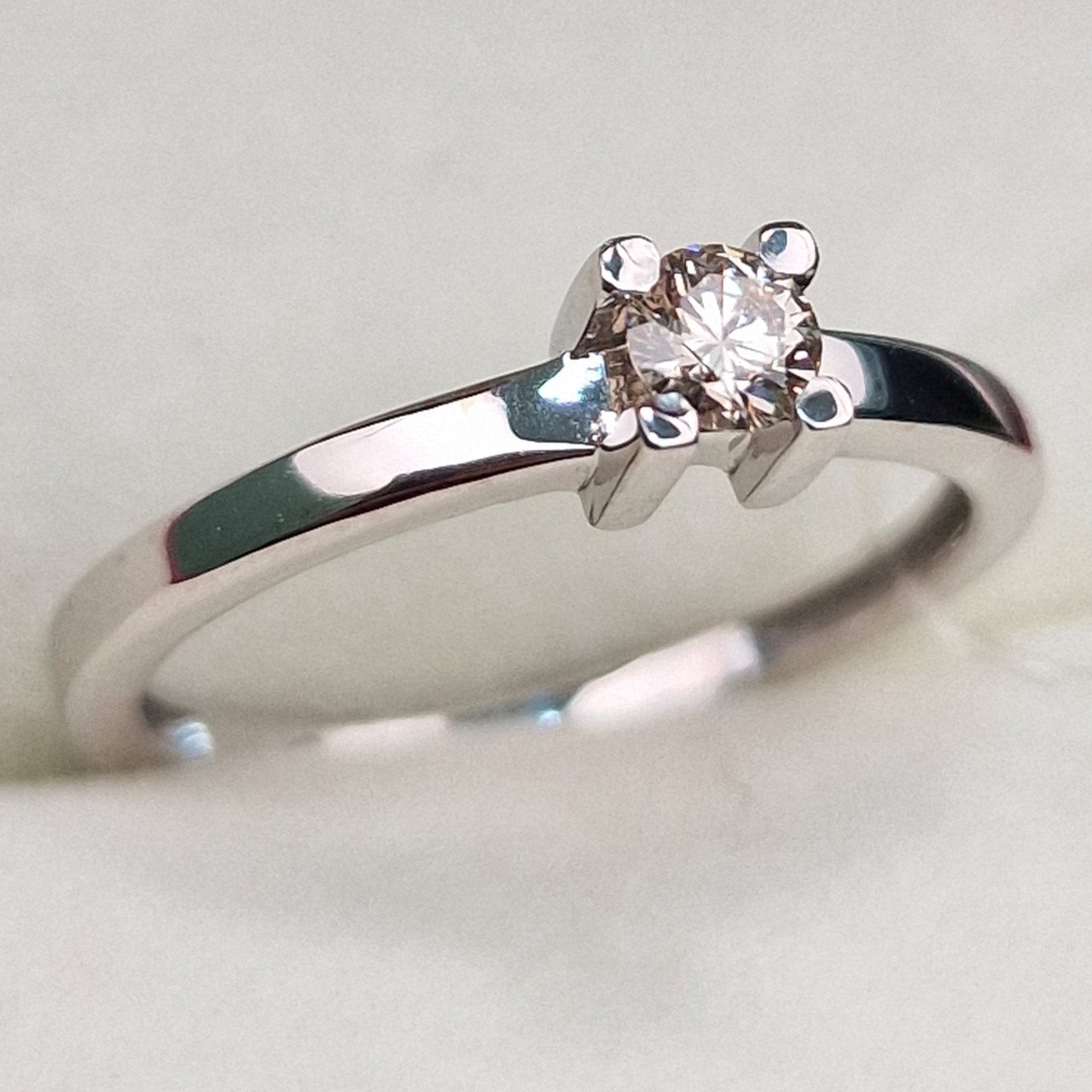 Кольцо Deimantas 99905063 16,5р 1,71гр 0,171ct. купить,NaN