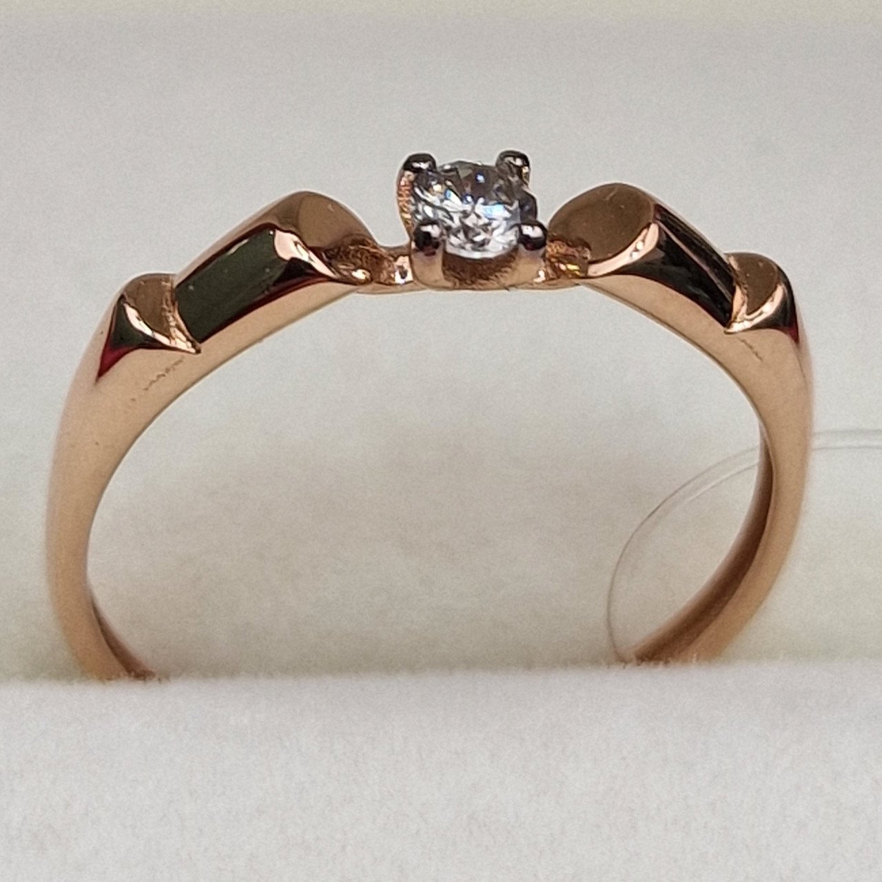 Кольцо Deimantas 99903596 16р 0,94гр 0,095ct. купить,NaN