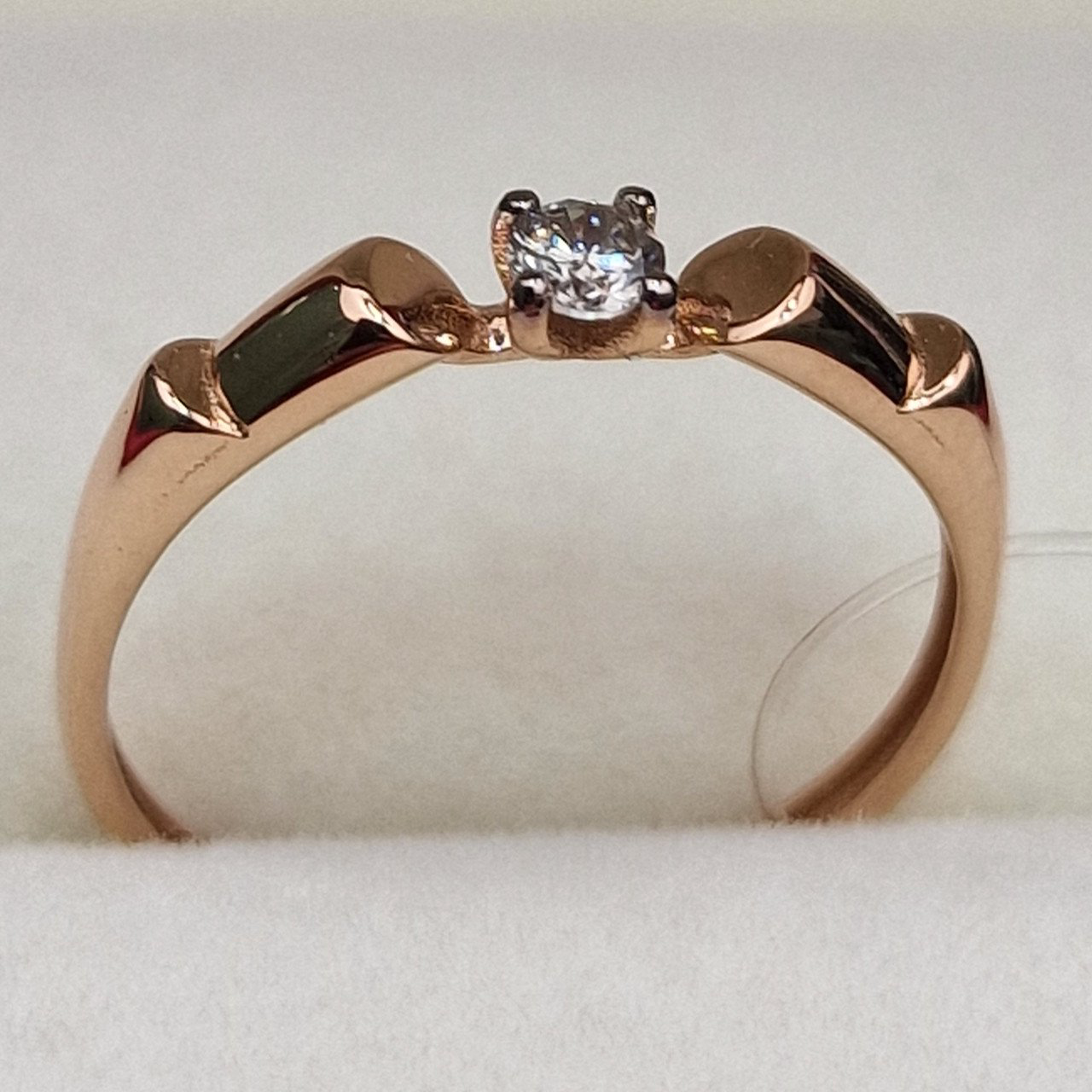 Кольцо Deimantas 99903596 16р 0,94гр 0,095ct. купить,NaN