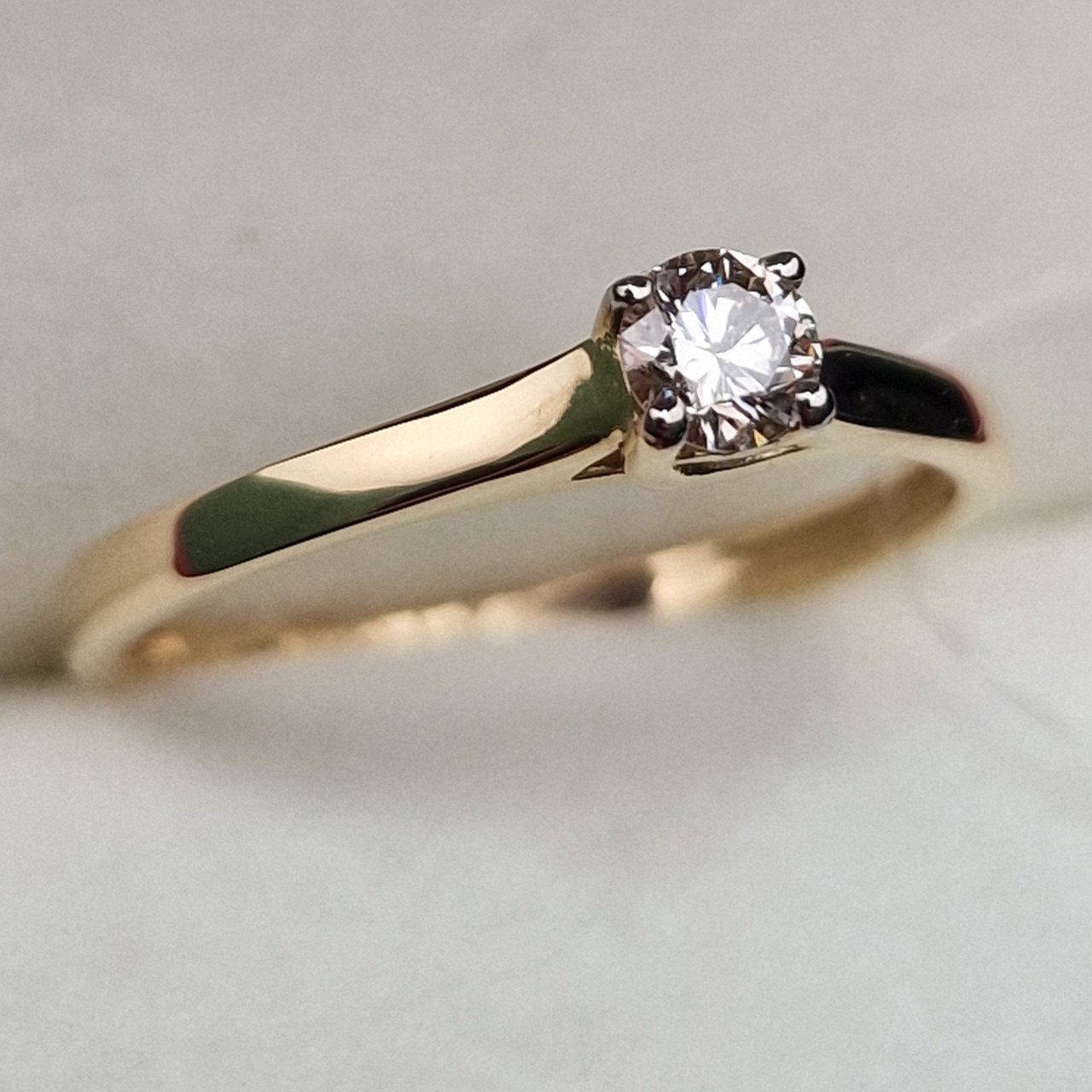 Кольцо Deimantas 99902982 16,5р 1,32гр 0,175ct. купить,NaN