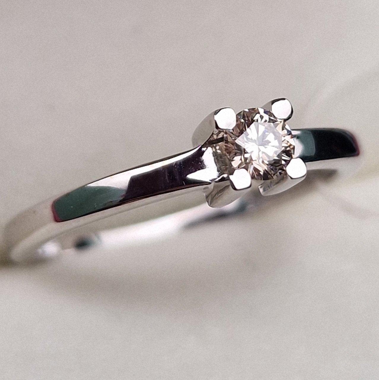Кольцо Deimantas 99905063 16,5р 1,71гр 0,171ct. купить,NaN