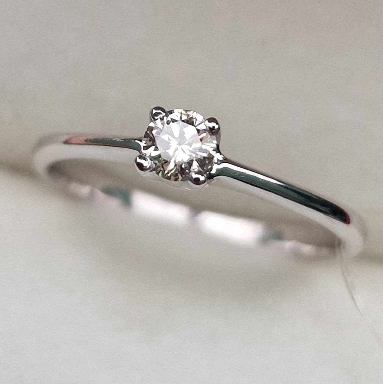 Кольцо Deimantas 99905074 17р 1,78гр 0,174ct. купить,NaN