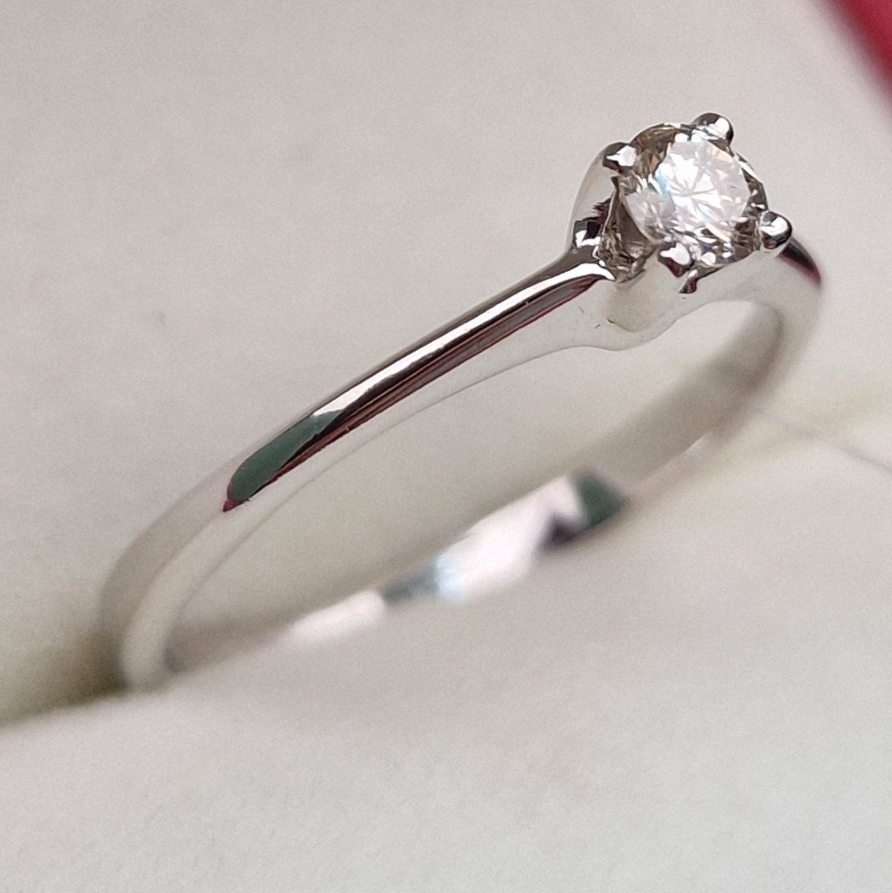 Кольцо Deimantas 99905074 17р 1,78гр 0,174ct. купить,NaN