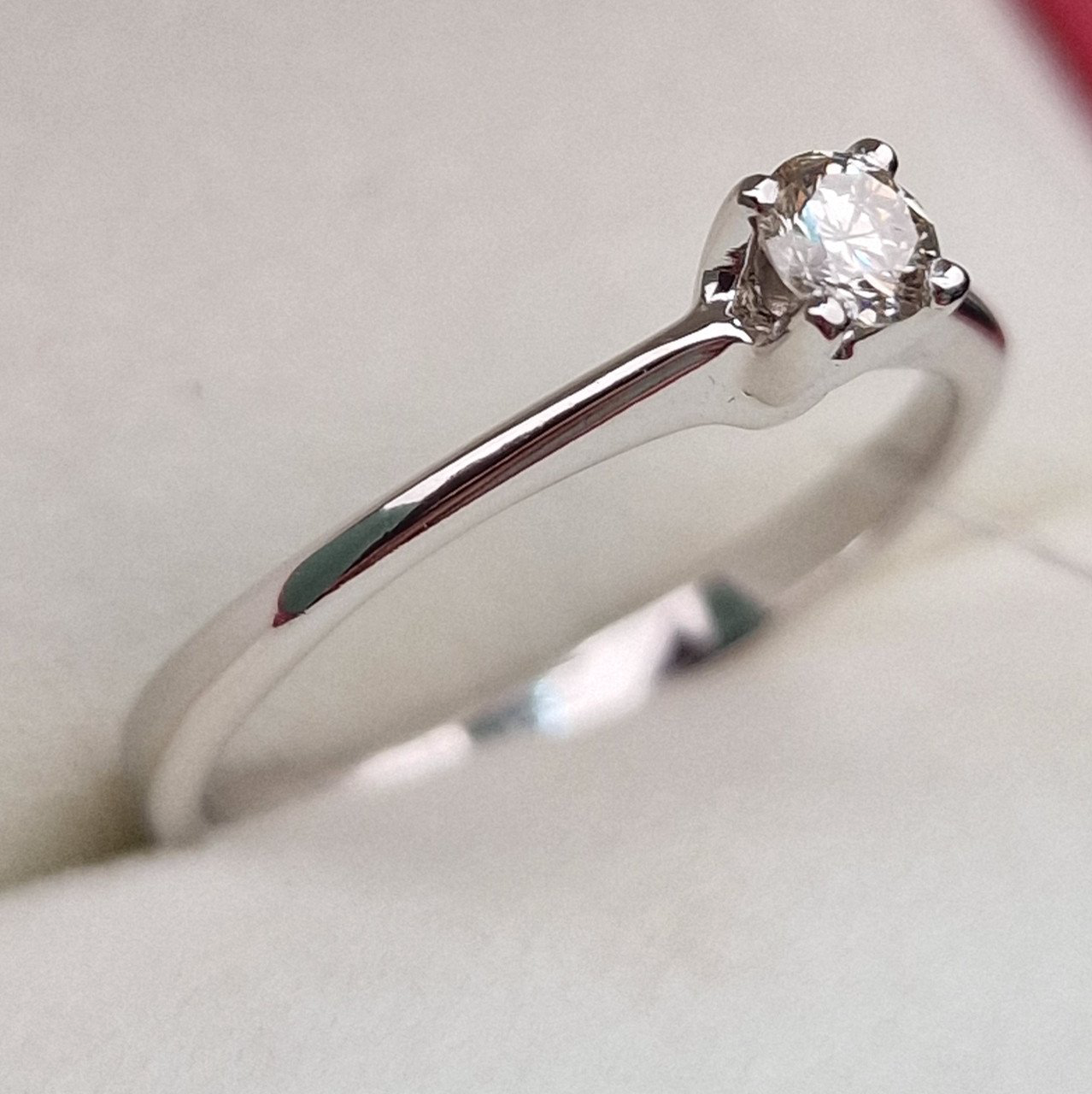Кольцо Deimantas 99905074 17р 1,78гр 0,174ct. купить,NaN