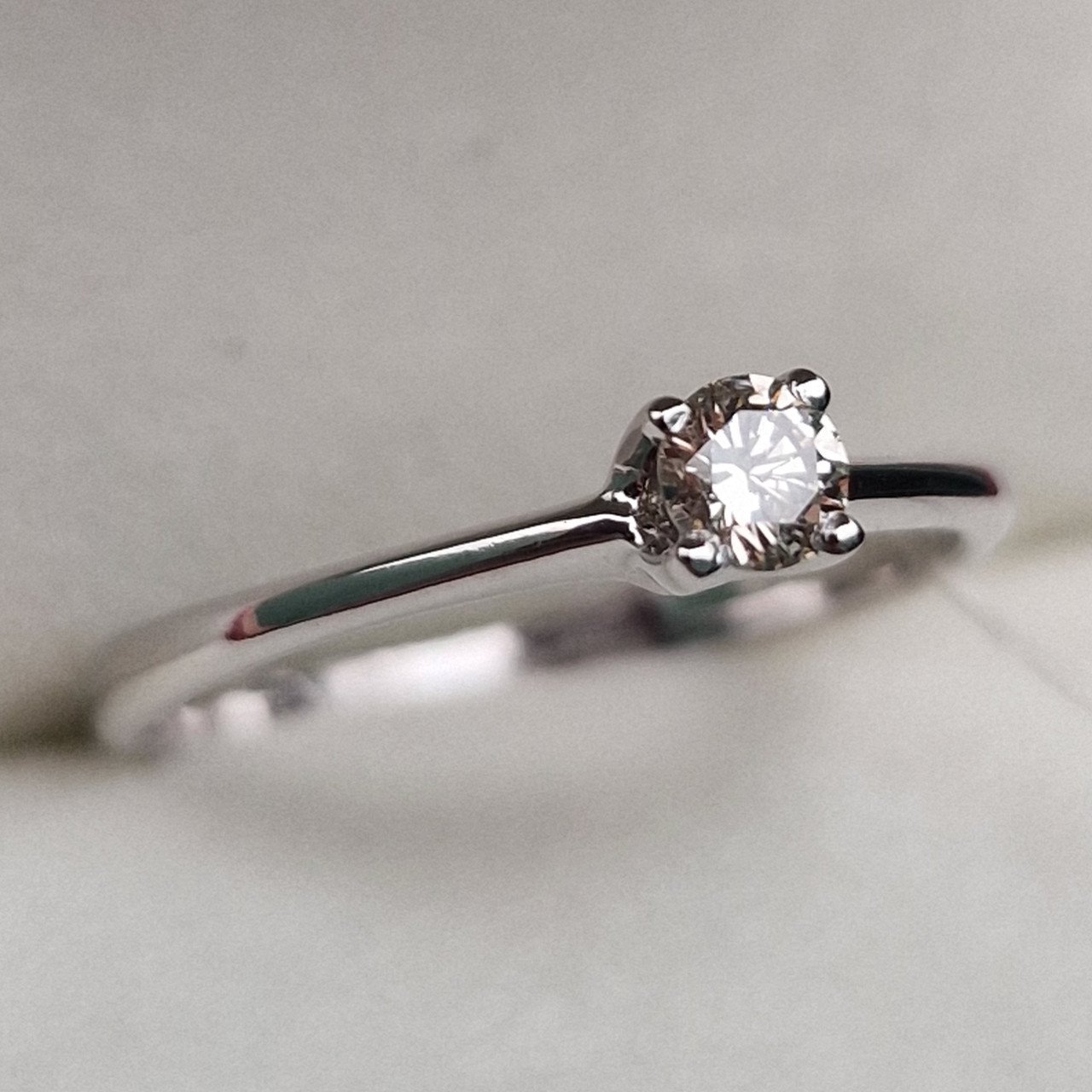 Кольцо Deimantas 99905074 17р 1,78гр 0,174ct. купить,NaN