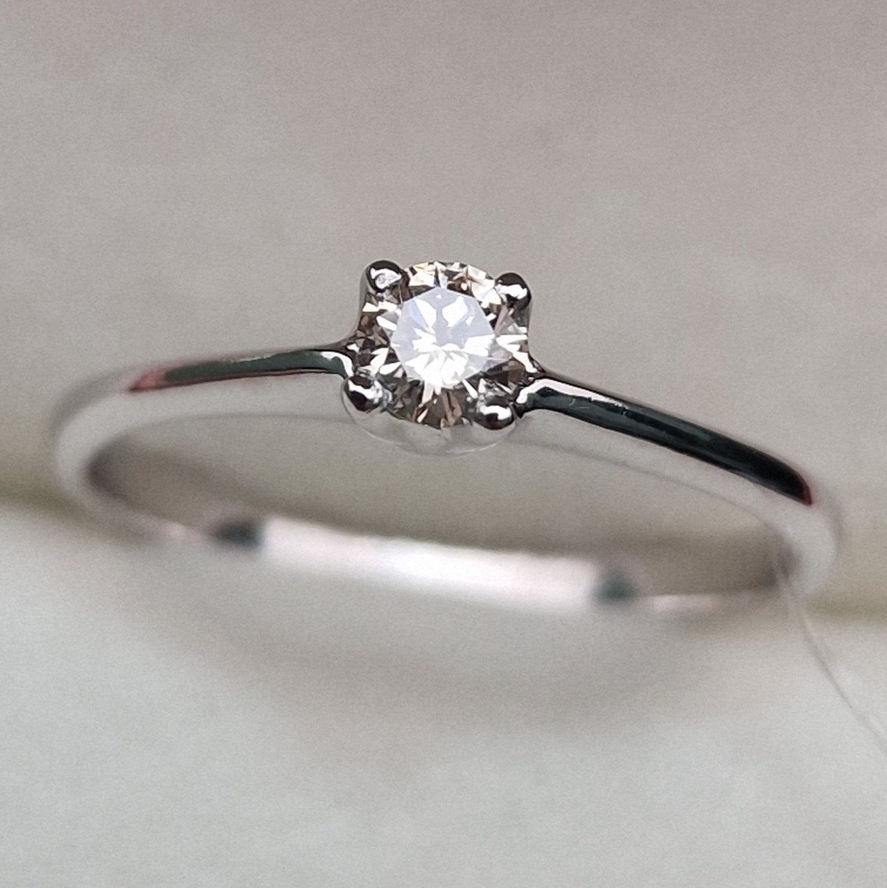 Кольцо Deimantas 99905074 17р 1,78гр 0,174ct. купить,NaN