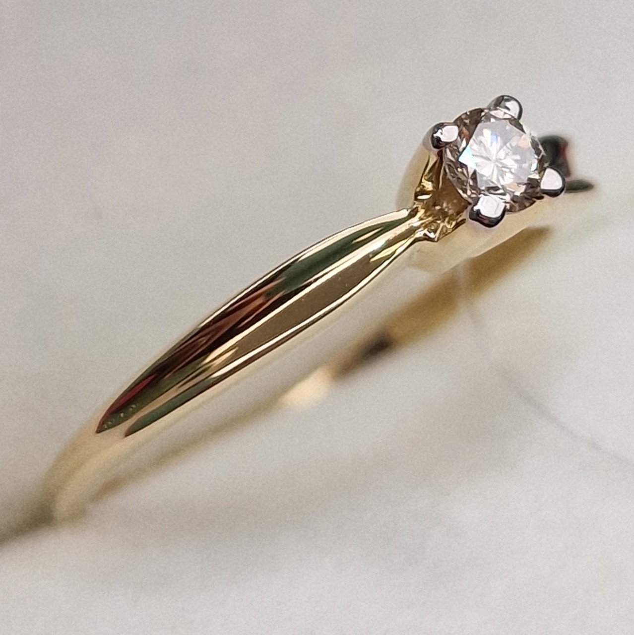 Кольцо Deimantas 99905092 17,5р 1,69гр 0,15ct. купить,NaN