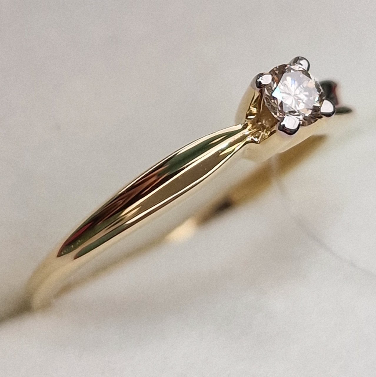 Кольцо Deimantas 99905092 17,5р 1,69гр 0,15ct. купить,NaN
