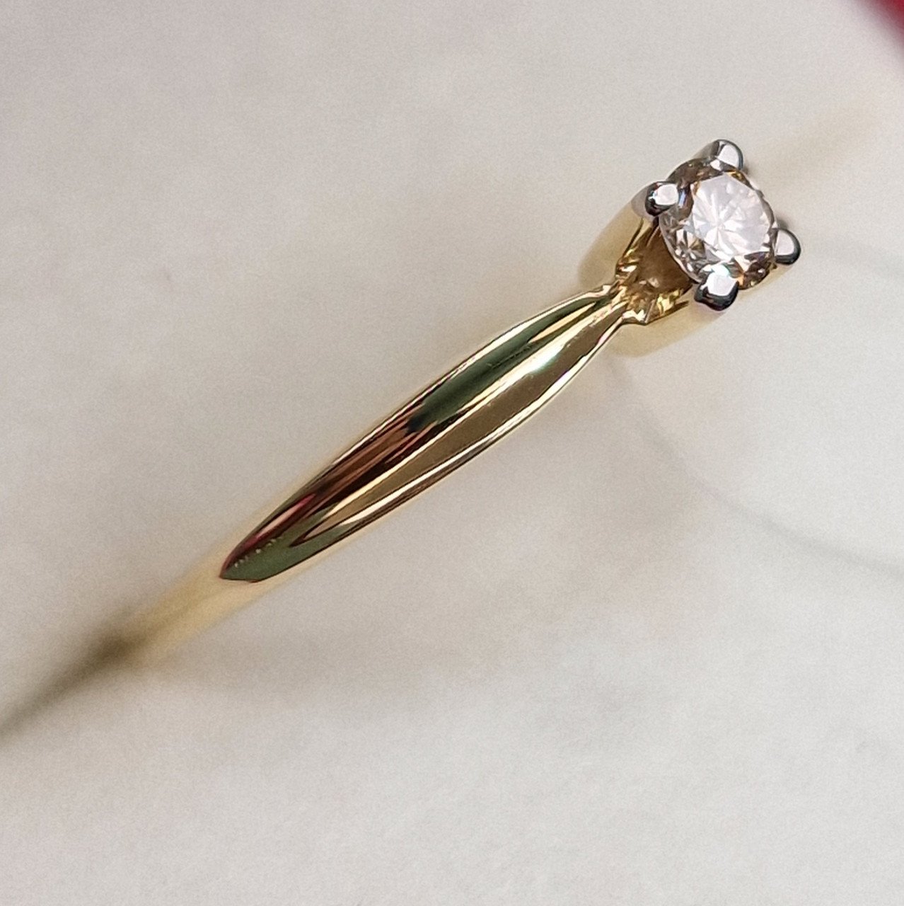 Кольцо Deimantas 99905092 17,5р 1,69гр 0,15ct. купить,NaN