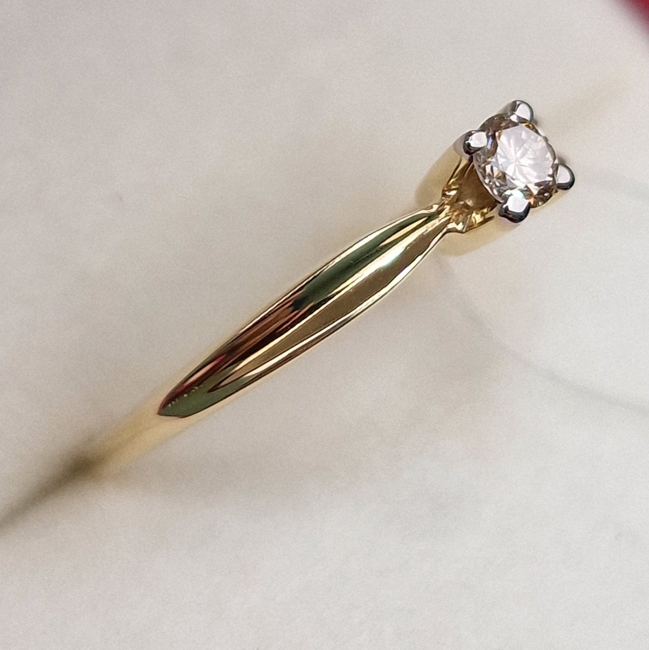 Кольцо Deimantas 99905092 17,5р 1,69гр 0,15ct. купить,NaN