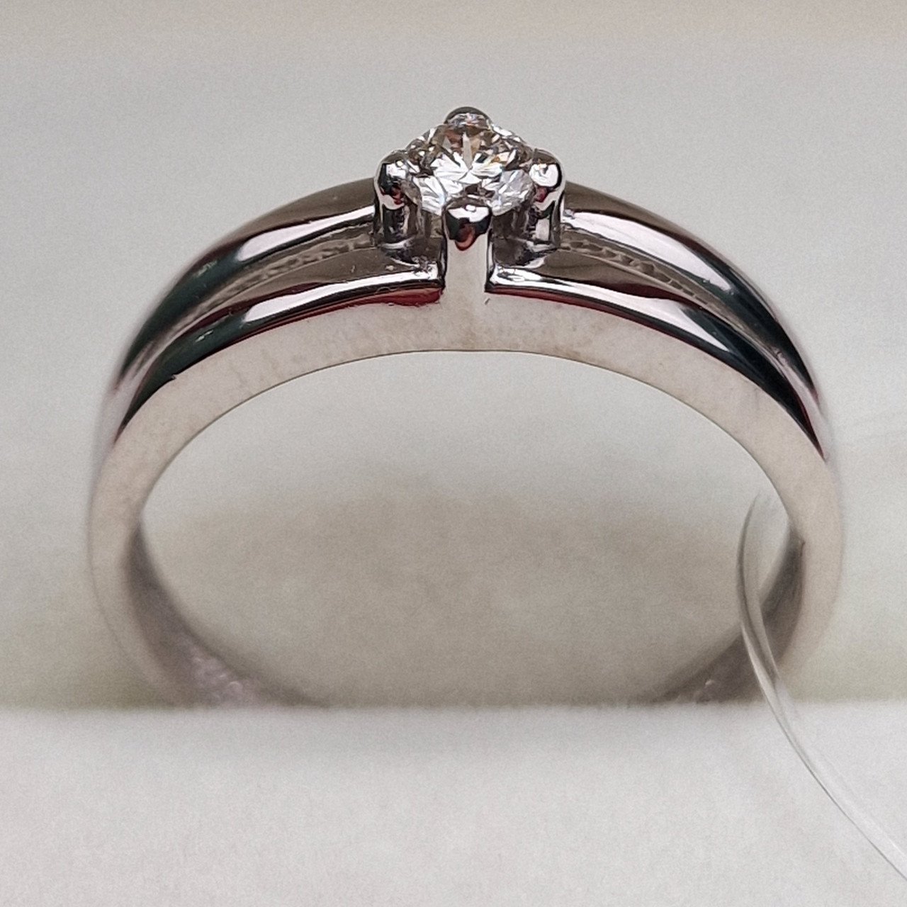 Кольцо Deimantas 99905114 16р 2,03гр 0,127ct. купить,NaN