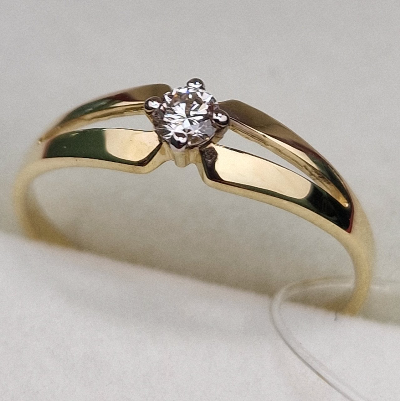Кольцо Deimantas 99905124 17р 1,25гр 0,111ct. купить,NaN