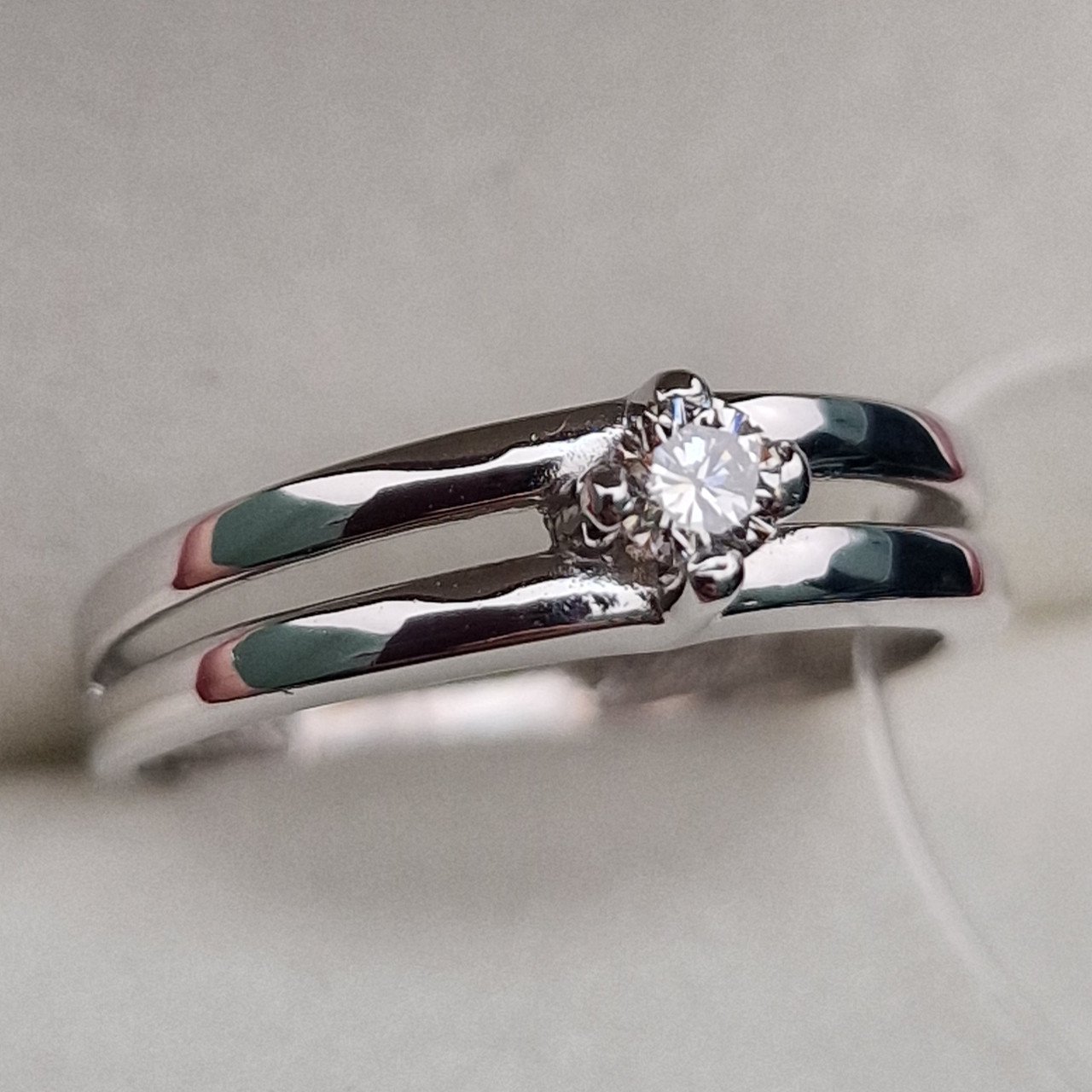 Кольцо Deimantas 99905114 16р 2,03гр 0,127ct. купить,NaN