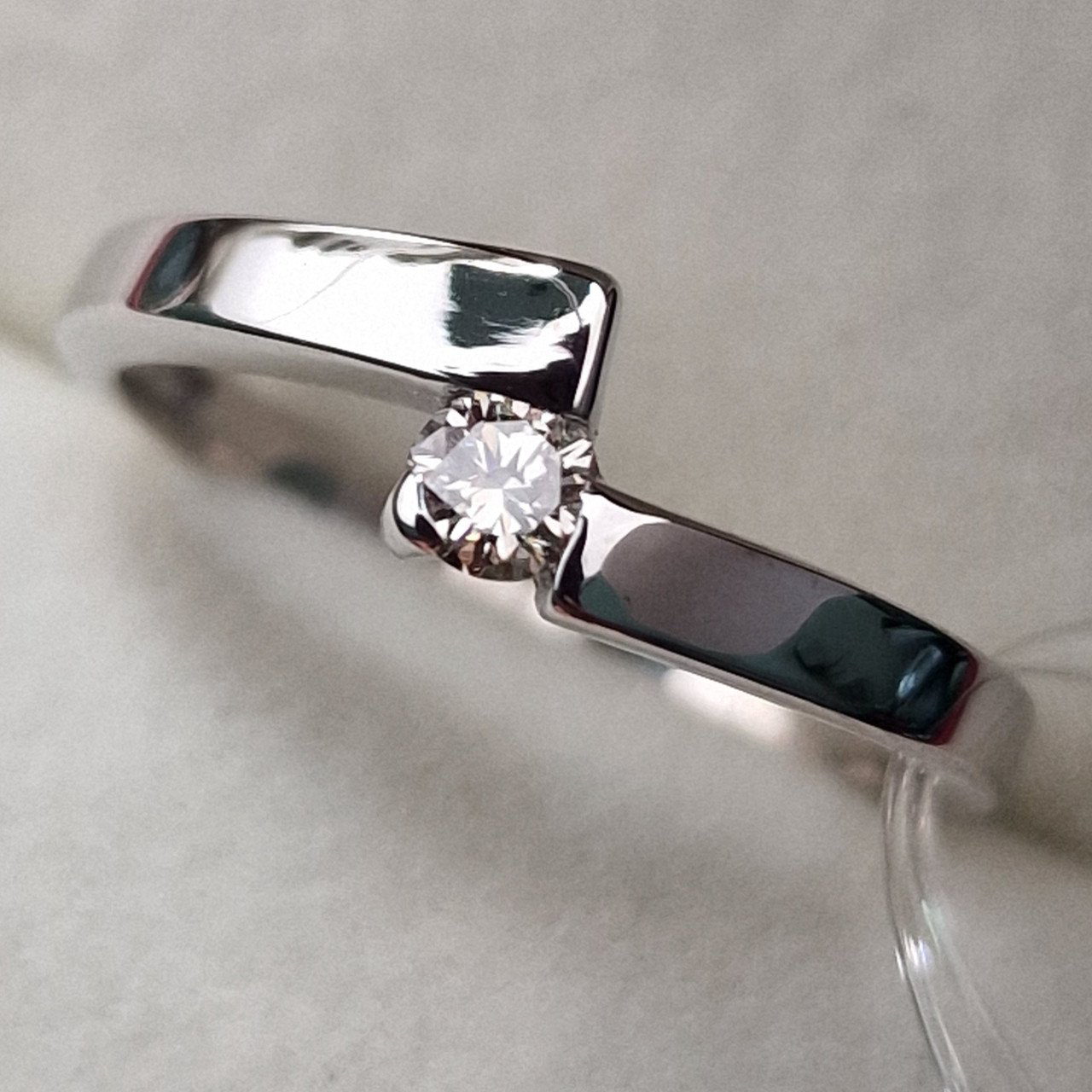 Кольцо Deimantas 99905118 16,5р 1,84гр 0,118ct. купить,NaN