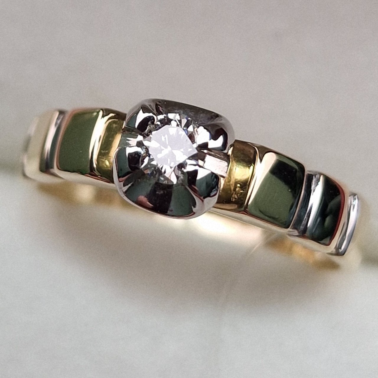 Кольцо Deimantas 99905126 16,5р 2,28гр 0,14ct. купить,NaN