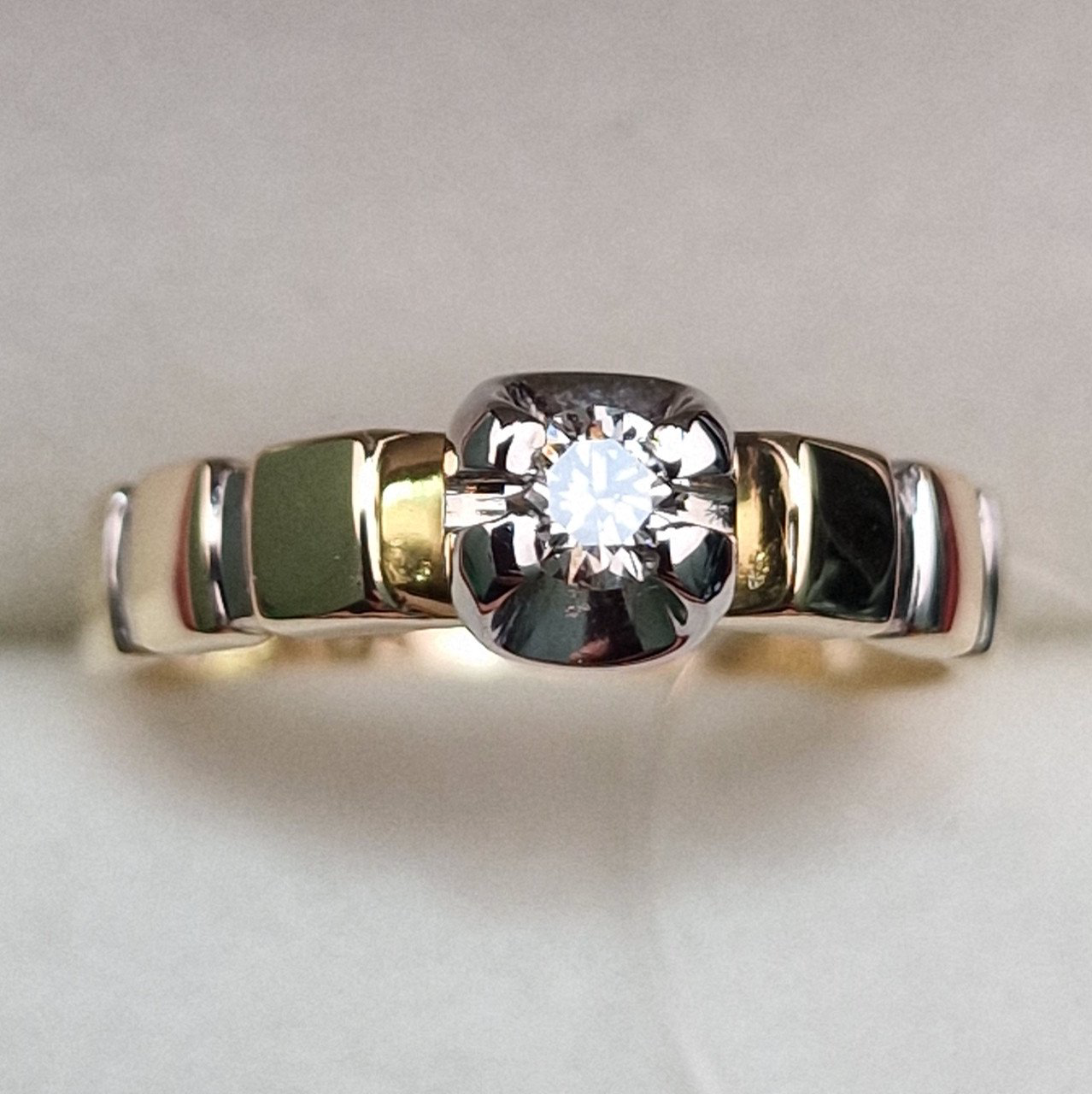 Кольцо Deimantas 99905126 16,5р 2,28гр 0,14ct. купить,NaN