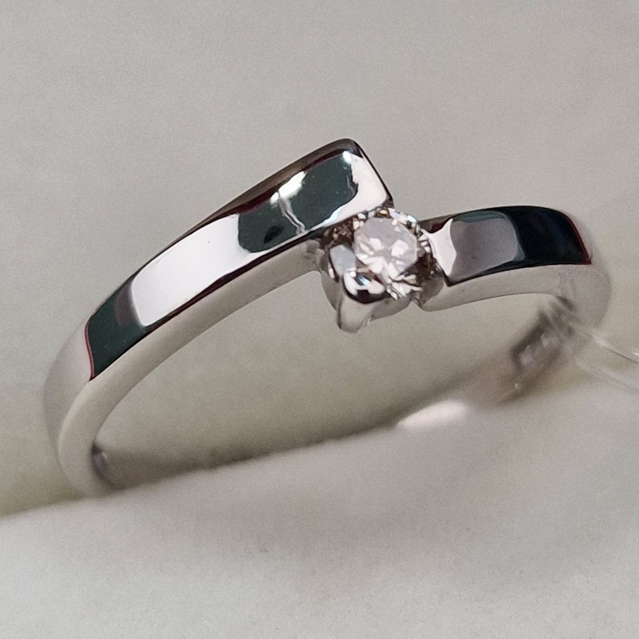 Кольцо Deimantas 99905118 16,5р 1,84гр 0,118ct. купить,NaN