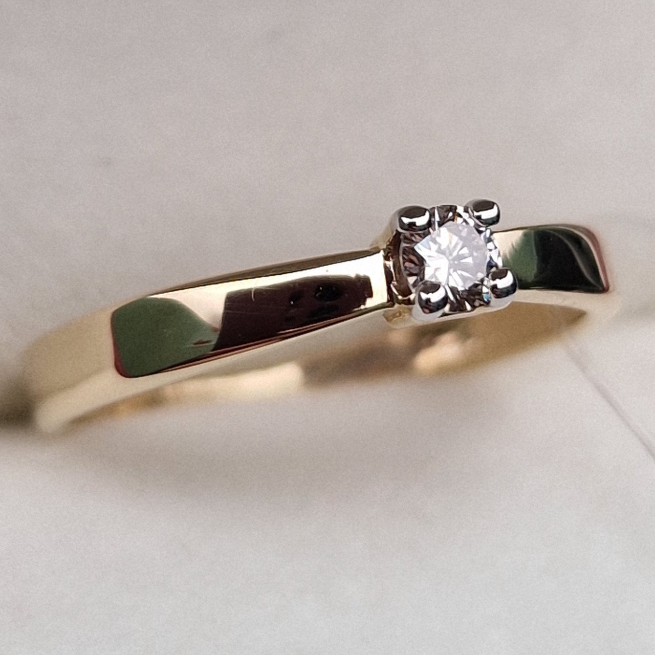 Кольцо Deimantas 99905128 16,5р 1,32гр 0,112ct. купить,NaN