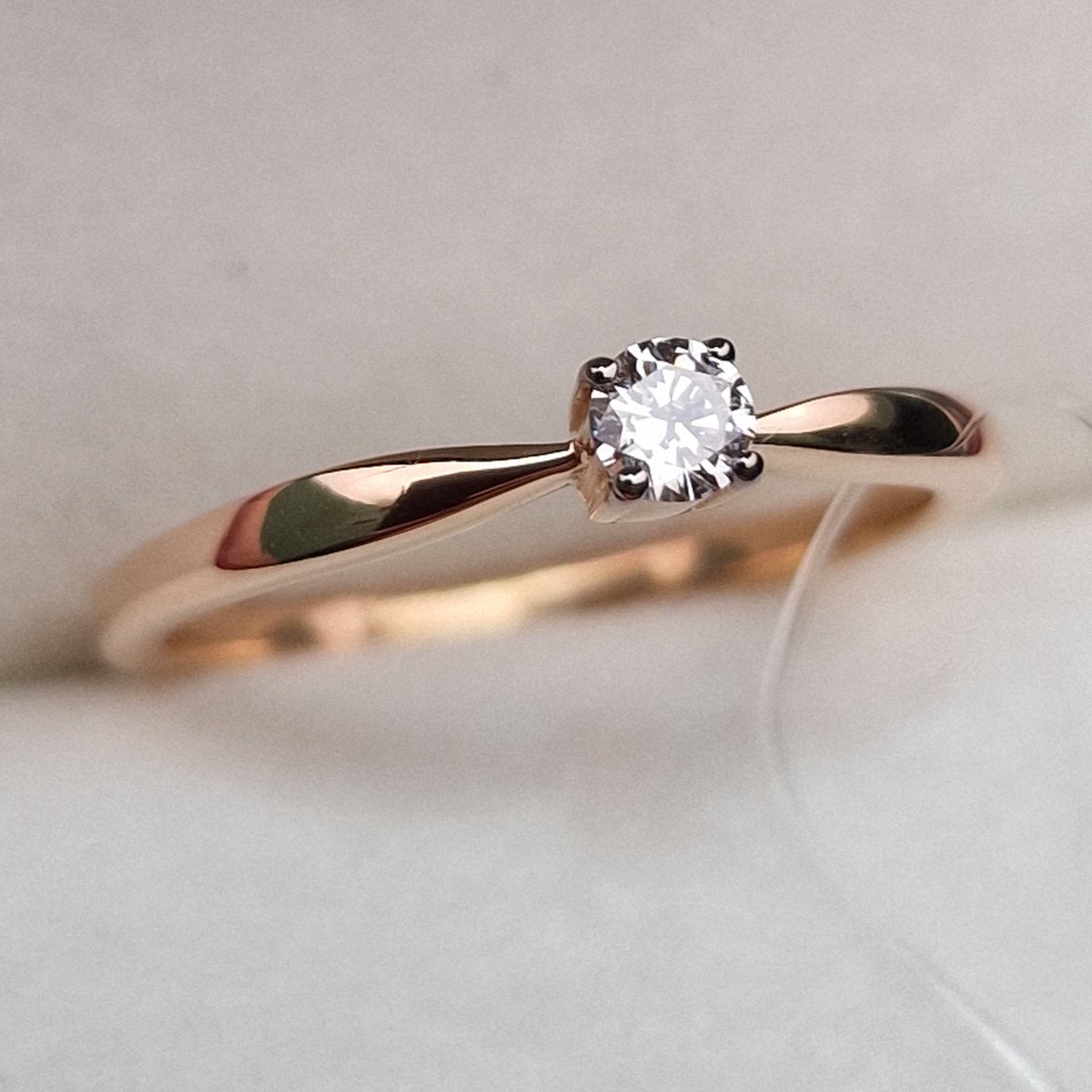 Кольцо Deimantas 99905136 15,5р 1,58гр 0,097ct. купить,NaN