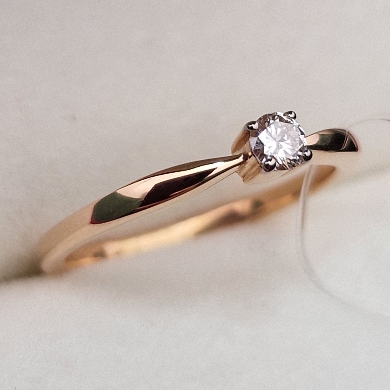 Кольцо Deimantas 99905136 15,5р 1,58гр 0,097ct. купить,NaN