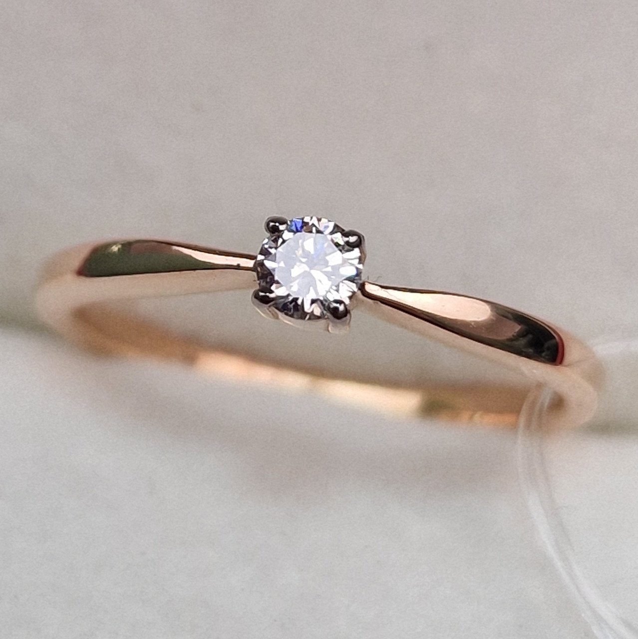 Кольцо Deimantas 99905140 16р 1,75гр 0,101ct. купить,NaN