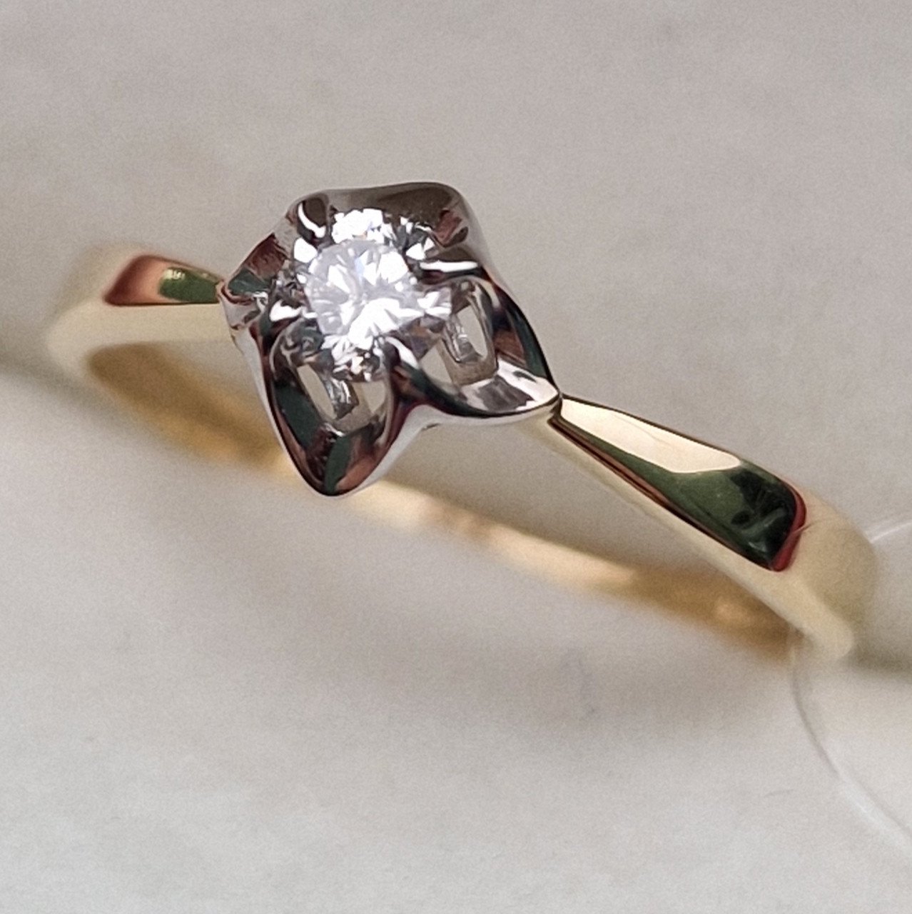 Кольцо Deimantas 99905142 15,5р 1,1гр 0,121ct. купить,NaN