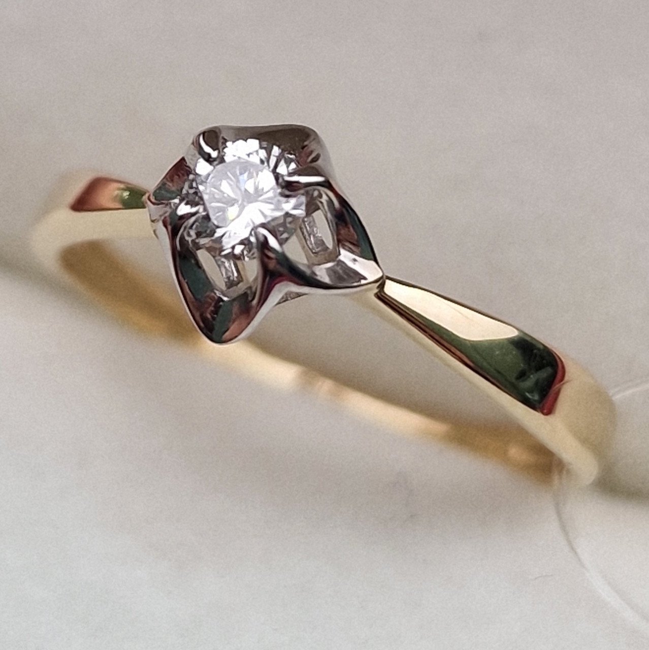Кольцо Deimantas 99905142 15,5р 1,1гр 0,121ct. купить,NaN