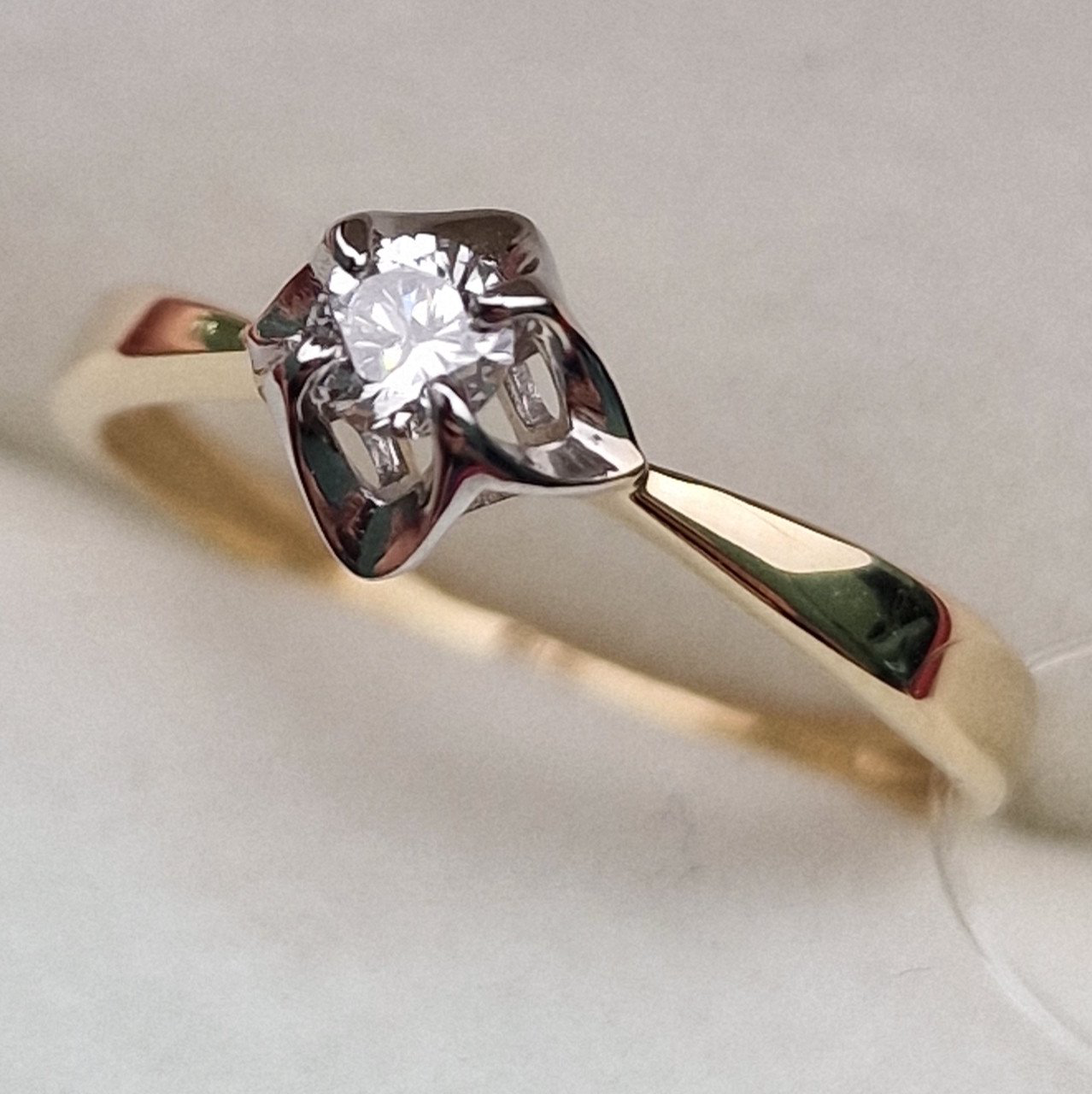Кольцо Deimantas 99905142 15,5р 1,1гр 0,121ct. купить,NaN