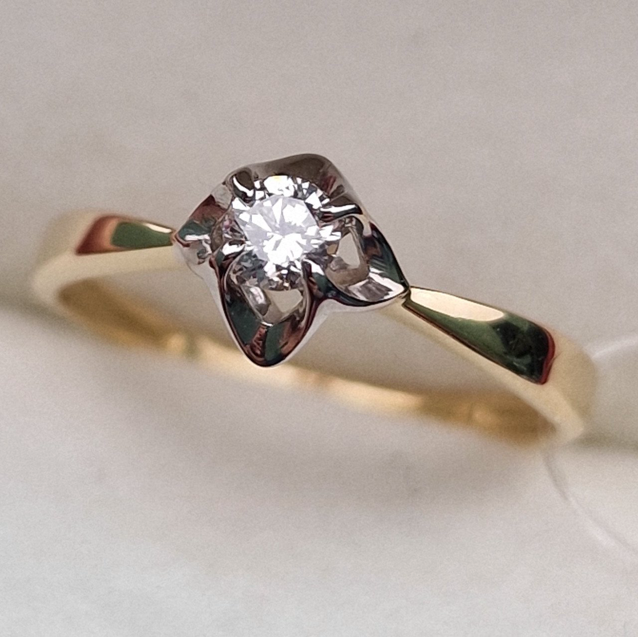 Кольцо Deimantas 99905142 15,5р 1,1гр 0,121ct. купить,NaN