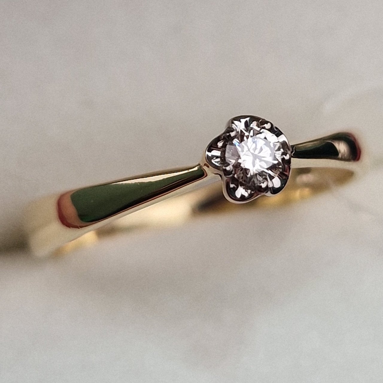 Кольцо Deimantas 99905146 18р 1,85гр 0,104ct. купить,NaN