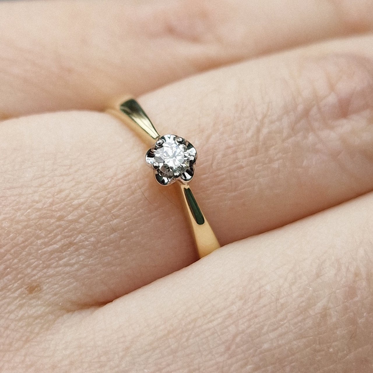 Кольцо Deimantas 99905146 18р 1,85гр 0,104ct. купить,NaN