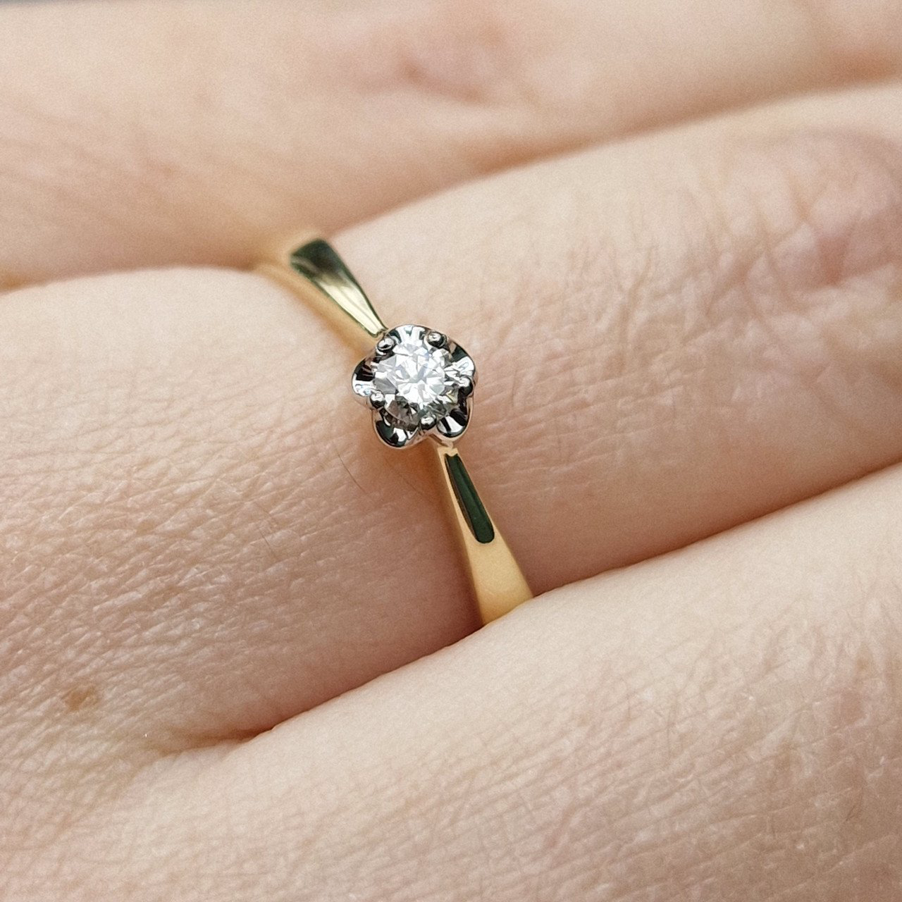 Кольцо Deimantas 99905146 18р 1,85гр 0,104ct. купить,NaN