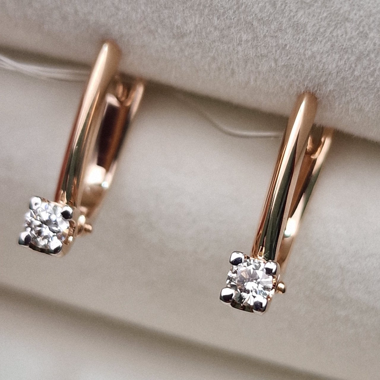 Серьги Deimantas 99905158 2,48гр 0,212ct. купить,NaN