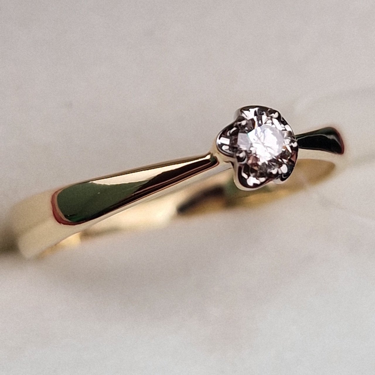 Кольцо Deimantas 99905146 18р 1,85гр 0,104ct. купить,NaN
