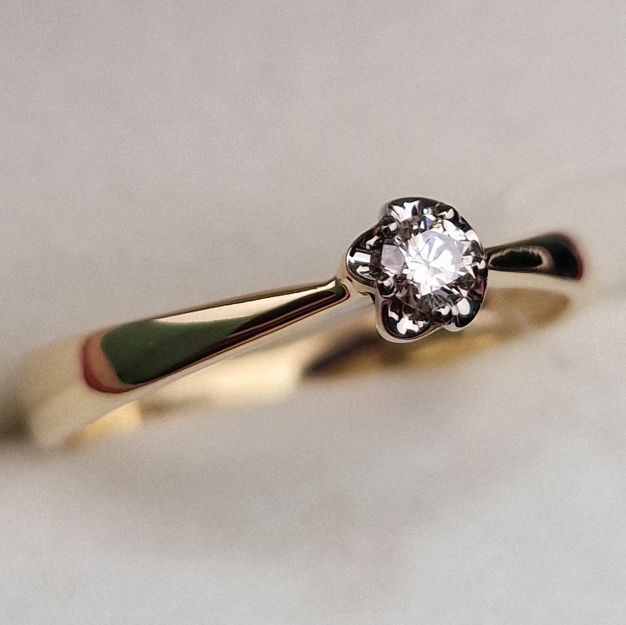 Кольцо Deimantas 99905146 18р 1,85гр 0,104ct. купить,NaN