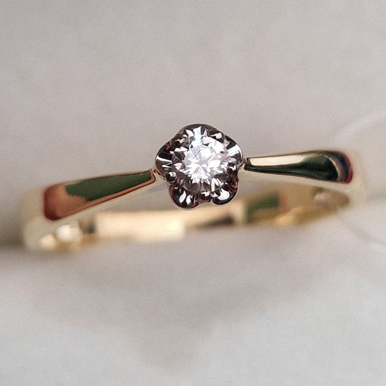Кольцо Deimantas 99905146 18р 1,85гр 0,104ct. купить,NaN