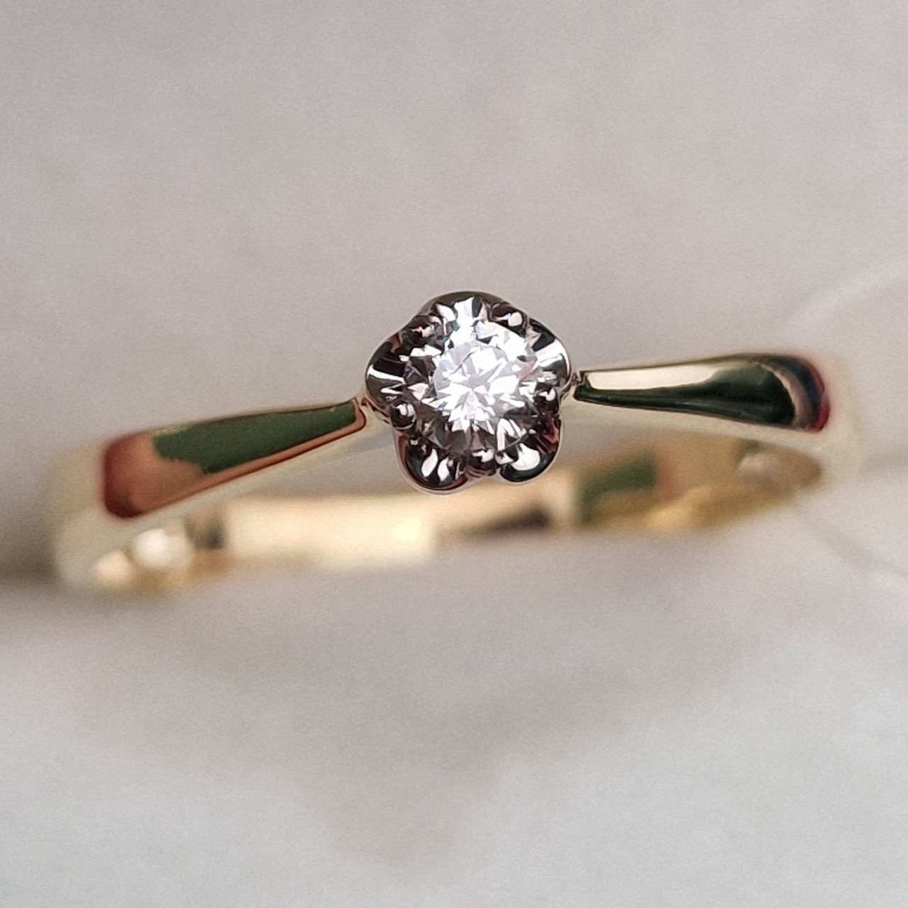 Кольцо Deimantas 99905146 18р 1,85гр 0,104ct. купить,NaN