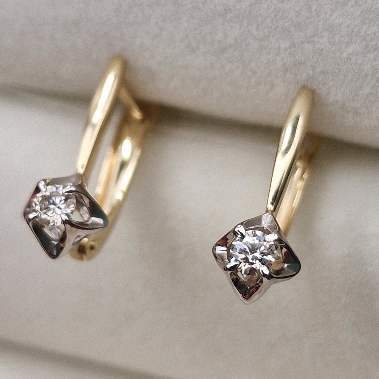 Серьги Deimantas 99905163 1,82гр 0,207ct. купить,NaN