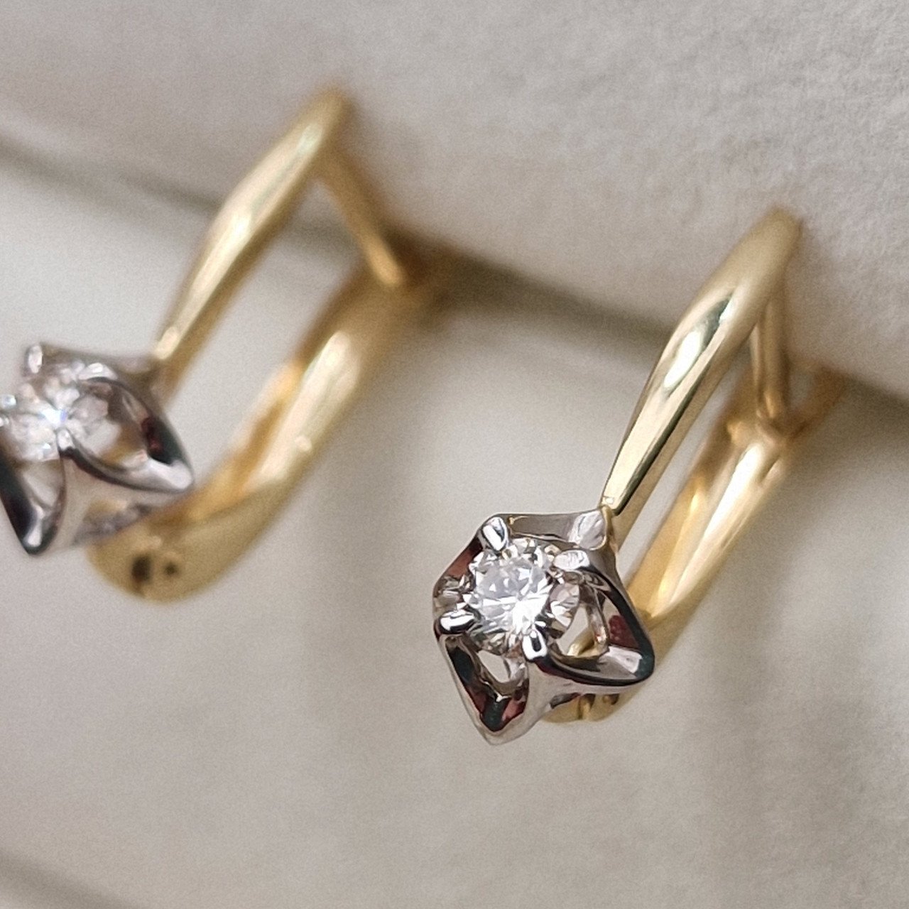 Серьги Deimantas 99905163 1,82гр 0,207ct. купить,NaN