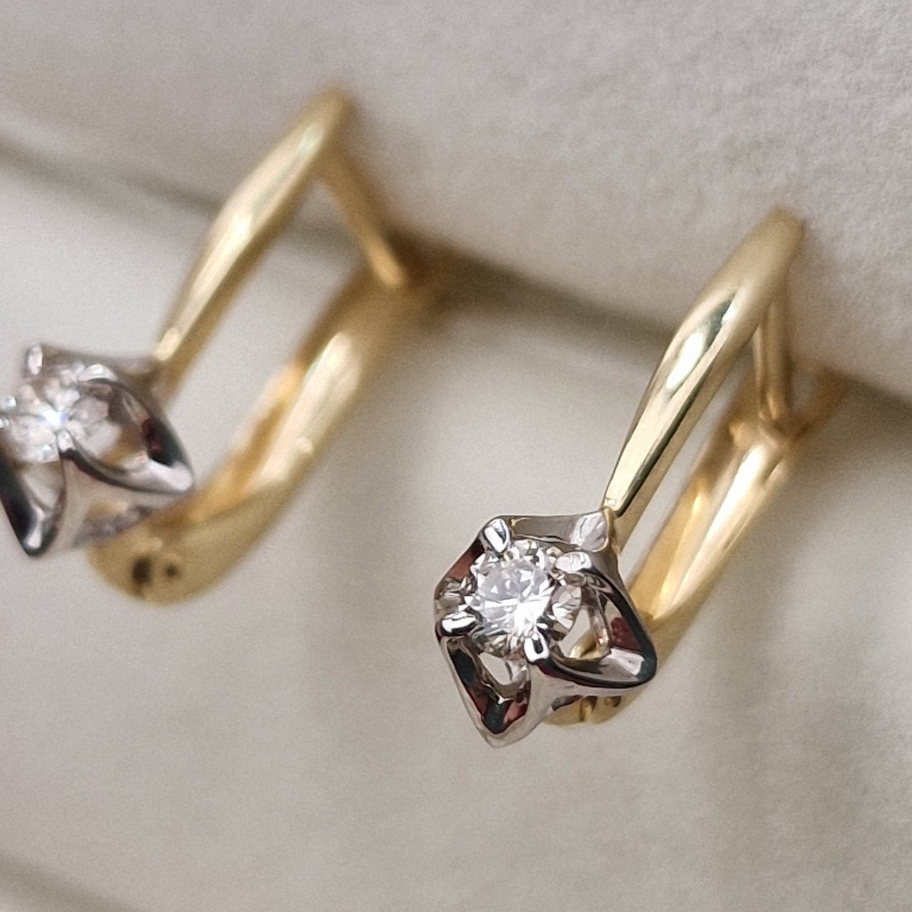 Серьги Deimantas 99905163 1,82гр 0,207ct. купить,NaN