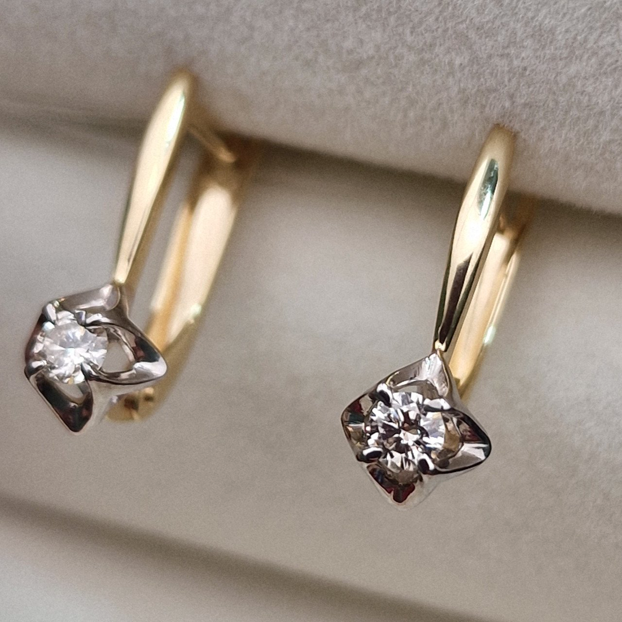 Серьги Deimantas 99905163 1,82гр 0,207ct. купить,NaN