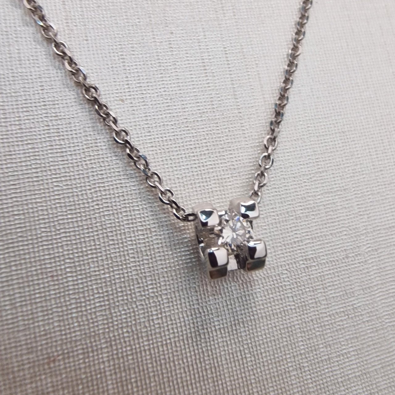 Колье Deimantas 99905205 3,12гр 0,104ct. купить,NaN