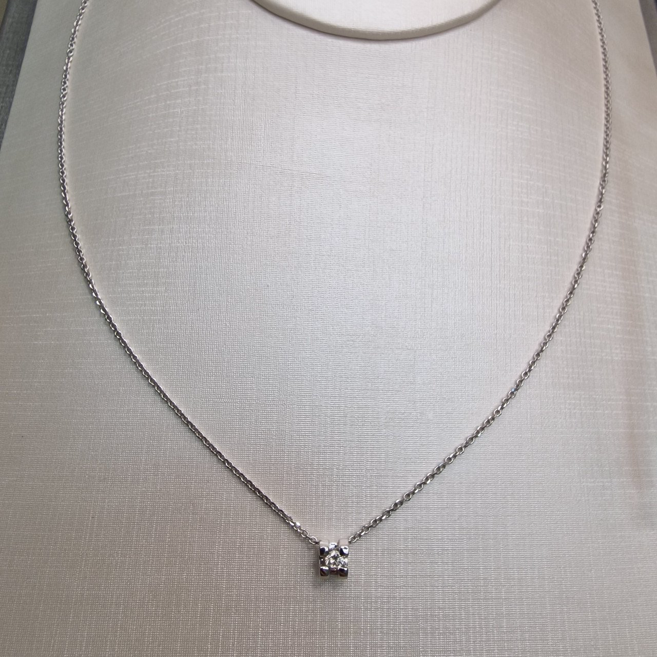 Колье Deimantas 99905205 3,12гр 0,104ct. купить,NaN