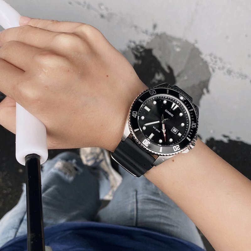 Кварцевые CASIO MDV-10-1A1VDF нержавеющая сталь купить,57799
