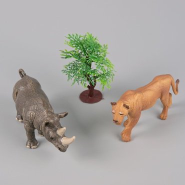 Xing Lian Animal World Носорог и львица