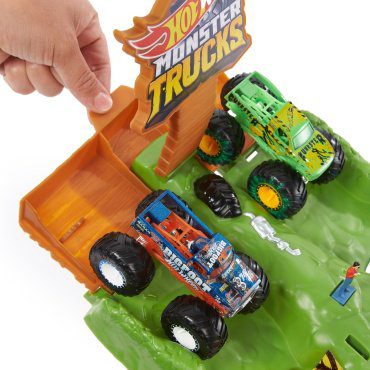 Hot Wheels Турнир Титанов HGV120, пластик, мультиколор купить,NaN
