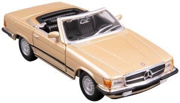 BBurago Mercedes-Benz 450 SL '77 18-43056, металл, пластик, бежевый купить,NaN
