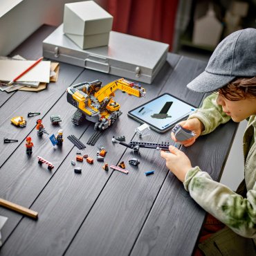 Конструктор LEGO Желтый строительный экскаватор City 60420, деталей 633 шт