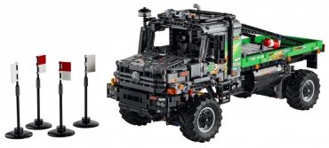 Конструктор LEGO Полноприводный грузовик-внедорожник Mercedes-Benz Zetros 42129, деталей 2108 шт